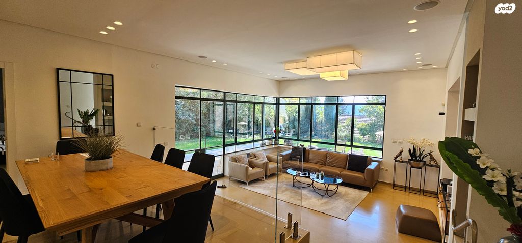 בית פרטי/ קוטג', מוצא עילית, מוצא עילית