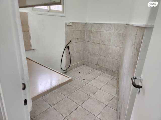 דירה, הגיבורים, חליסה, חיפה