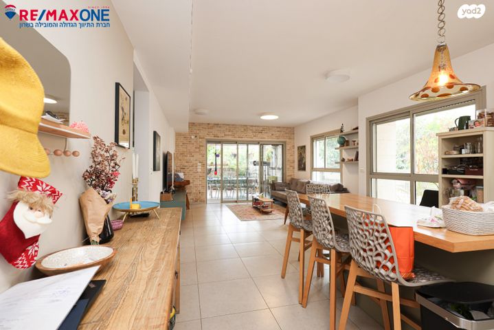 דירת גן, הרעות 4, גאולים, כפר סבא