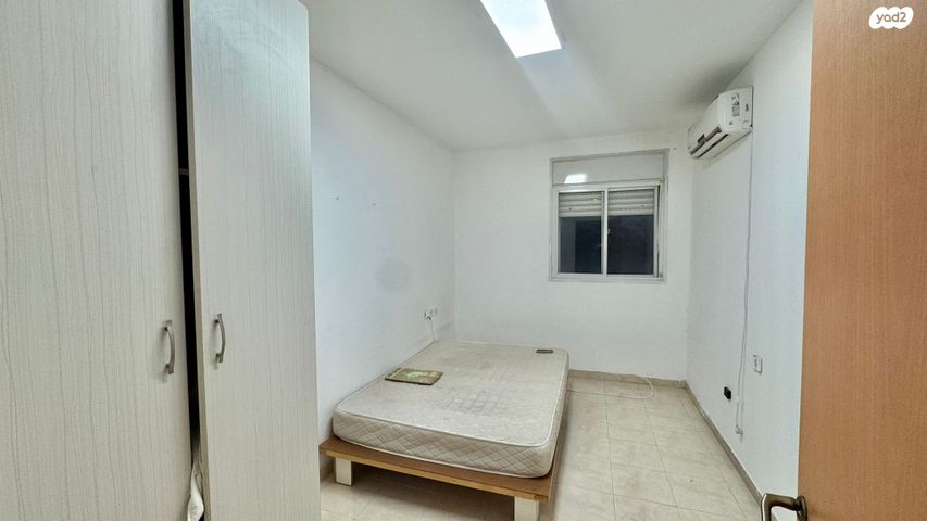 דירה, שער הגיא 18, אריאל