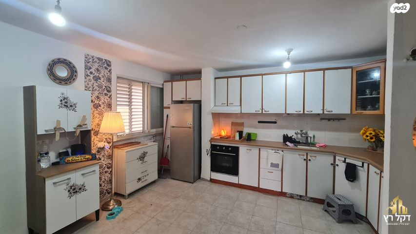 דירה, ירושלים, עכו