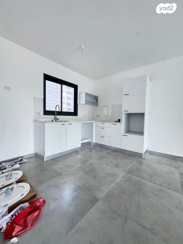 דירה, הגפן 4, כרמי הנדיב, אחוזת רוטנר, קרית מלאכי