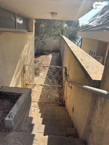 דו משפחתי, הוד הכרמל, דניה, חיפה