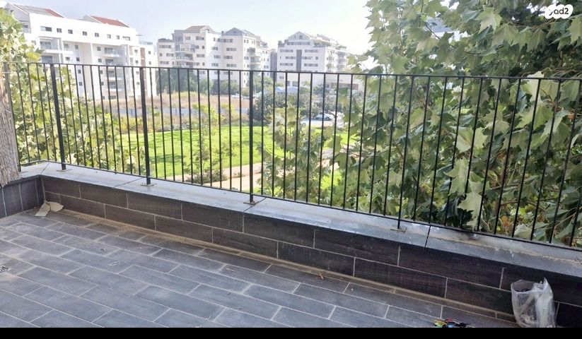 דירה, יאיר רוזנבלום, נווה זמר, רעננה