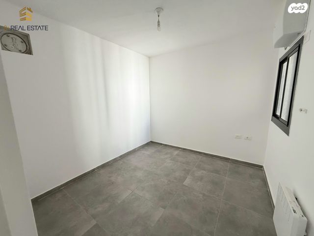 דירה, המגרסה, מבשרת ציון