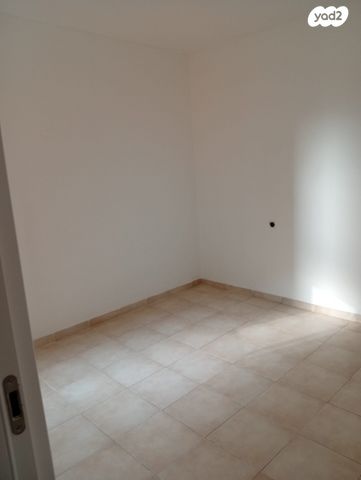 דירה, שדרות קדש 36, ברנע, אשקלון