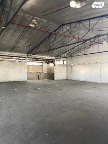 מבני תעשיה, בן ציון גליס, פארק עסקים ירקון / אזור תעשיה סגולה, פתח תקווה