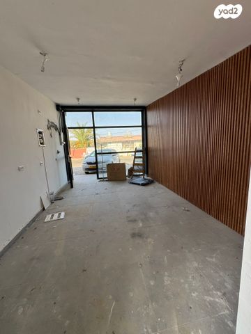 חנויות/ שטח מסחרי, סטרומה, שכונה ה', באר שבע