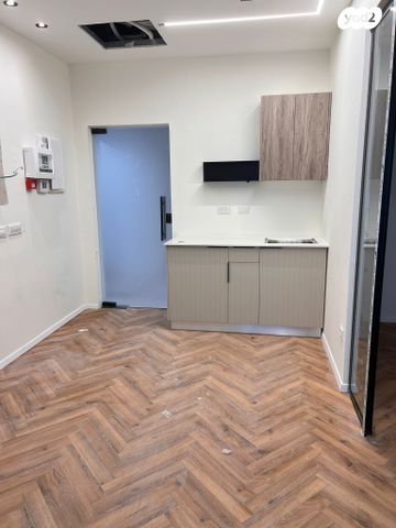 משרדים, עפרה חזה, משכנות האומנים, קרית מוצקין