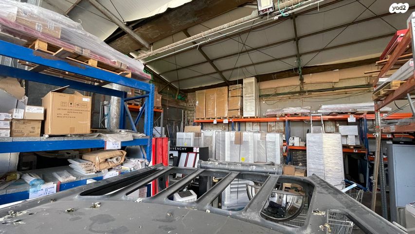 מבני תעשיה, רחובות