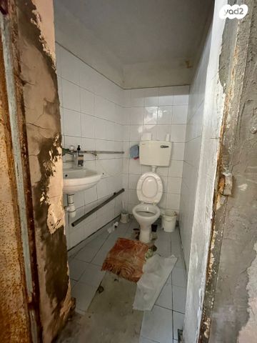 חנויות/ שטח מסחרי, כפר גלעדי, פלורנטין, תל אביב יפו