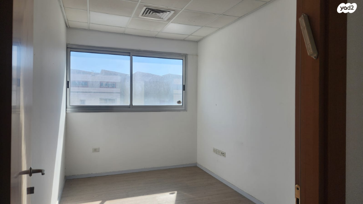 משרדים, ראש העין