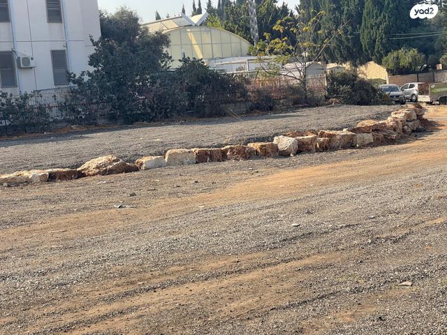 מגרשים, משה סנה, שאר העיר, רמת השרון