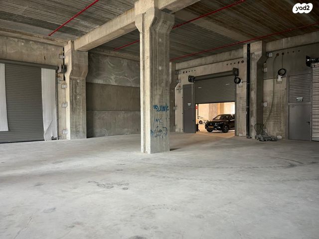 חנויות/ שטח מסחרי, בן ציון גליס 1, פארק עסקים ירקון / אזור תעשיה סגולה, פתח תקווה