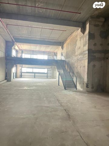 חנויות/ שטח מסחרי, בן ציון גליס 1, פארק עסקים ירקון / אזור תעשיה סגולה, פתח תקווה