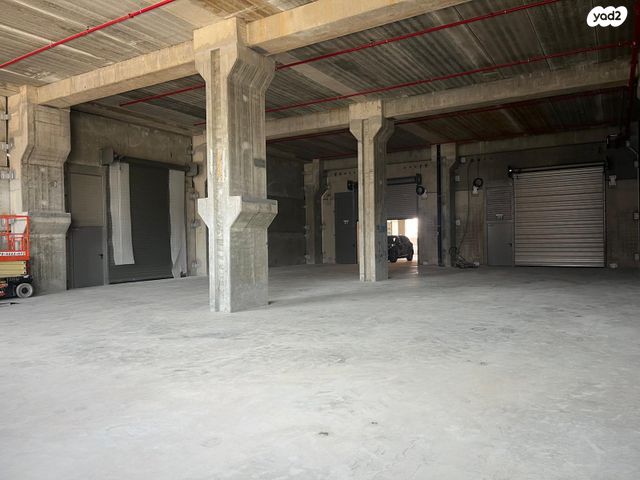 חנויות/ שטח מסחרי, בן ציון גליס 1, פארק עסקים ירקון / אזור תעשיה סגולה, פתח תקווה