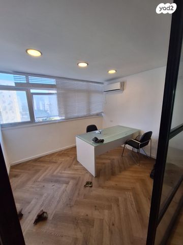 משרדים, חיים משה שפירא, רובע ד', אשדוד