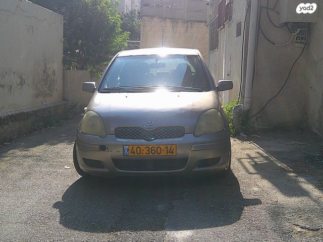 טויוטה יאריס