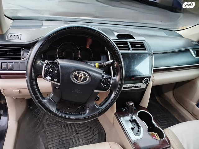 טויוטה קאמרי