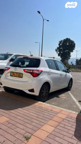 טויוטה יאריס