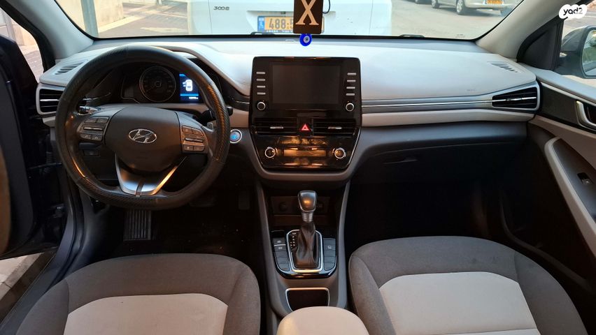 יונדאי איוניק