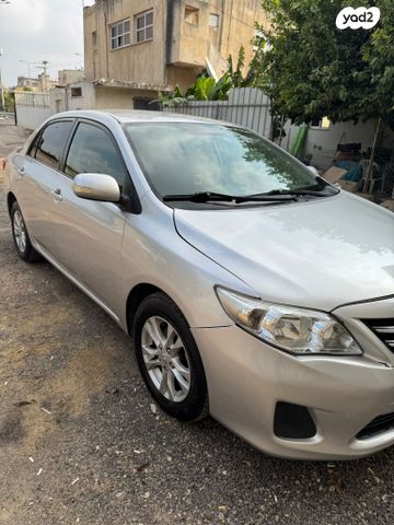 טויוטה קורולה