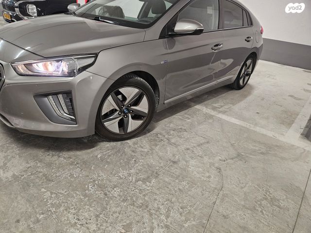 יונדאי איוניק