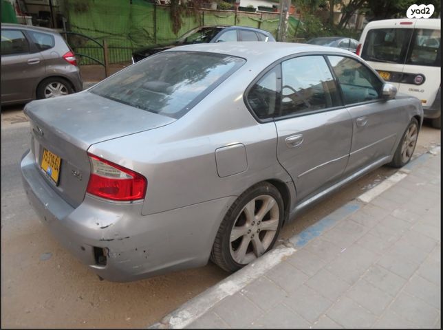 מודעת רכב סובארו B4/לגאסי