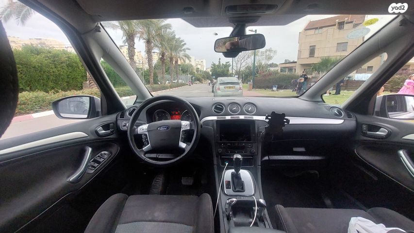 מודעת רכב פורד S-מקס