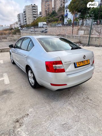 סקודה אוקטביה