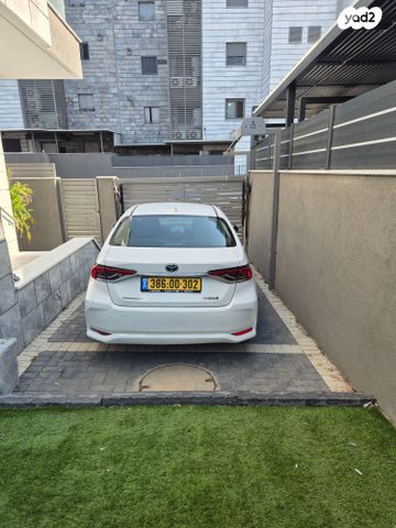 טויוטה קורולה