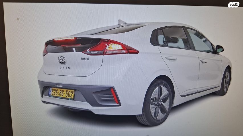 יונדאי איוניק