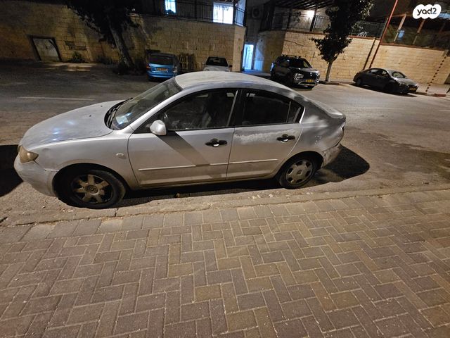מודעת רכב מאזדה 3