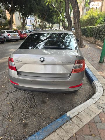 סקודה אוקטביה
