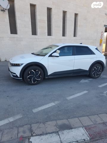 יונדאי איוניק 5