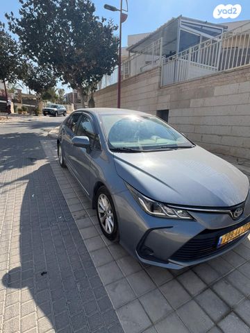 טויוטה קורולה