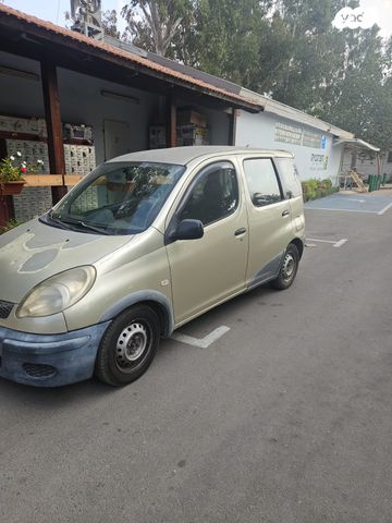 מודעת רכב טויוטה יאריס