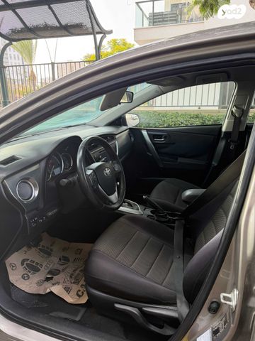 מודעת רכב טויוטה אוריס