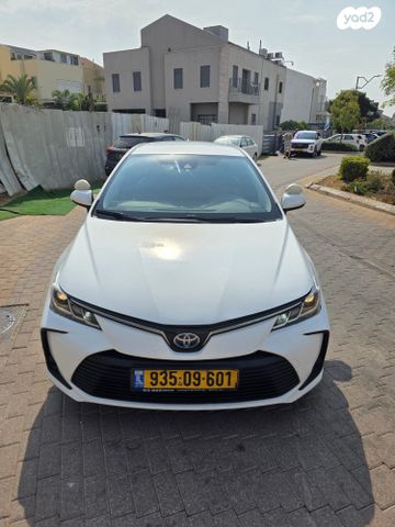 מודעת רכב טויוטה קורולה