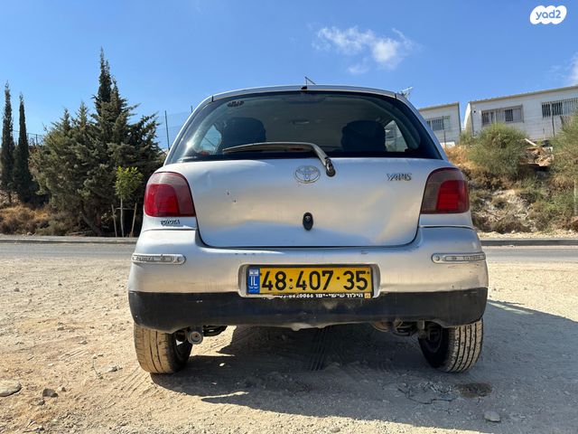 טויוטה יאריס