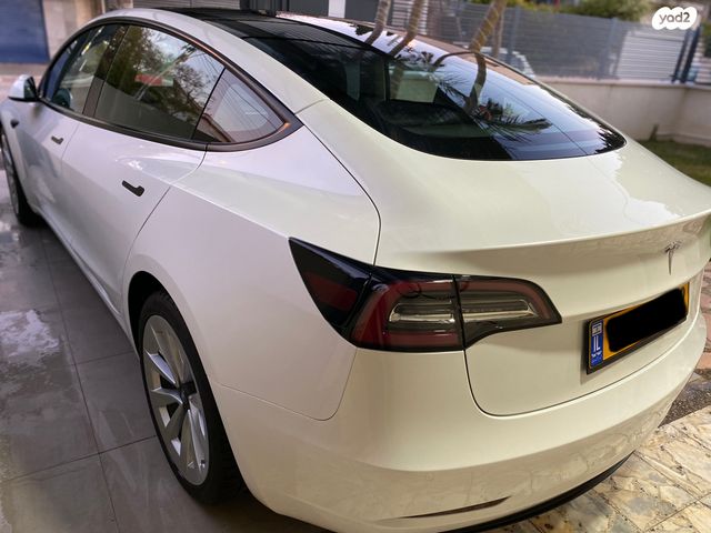 טסלה מודל 3