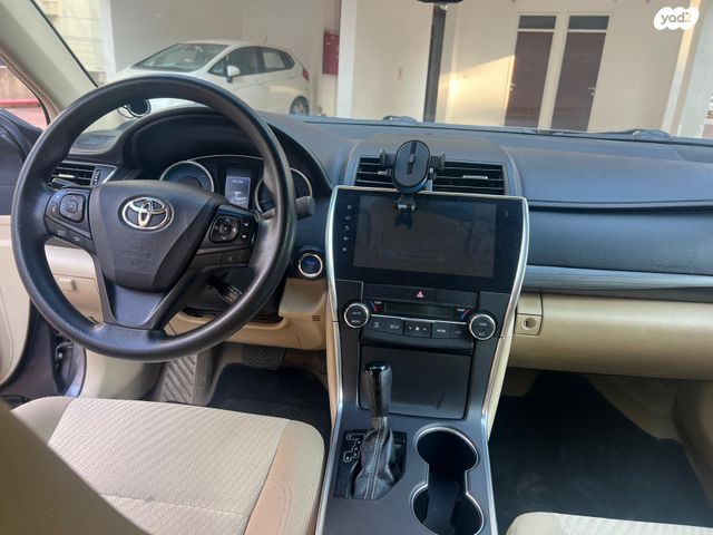 טויוטה קאמרי