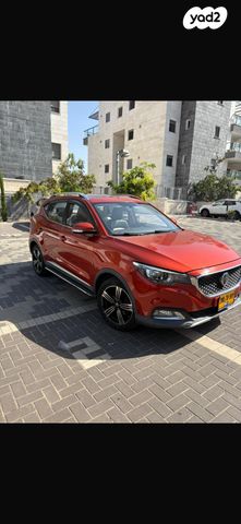 מודעת רכב אם ג'י ZS