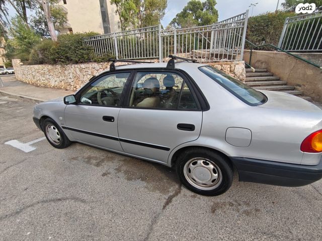 טויוטה קורולה