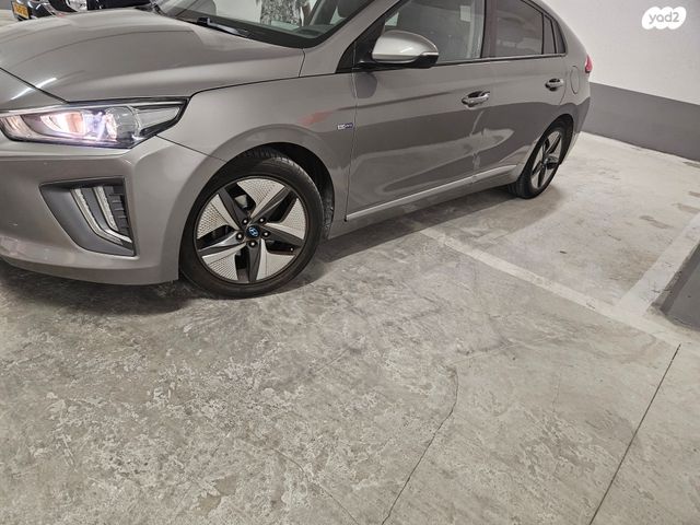 יונדאי איוניק