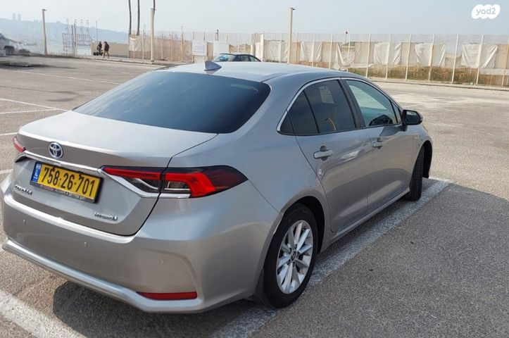 טויוטה קורולה