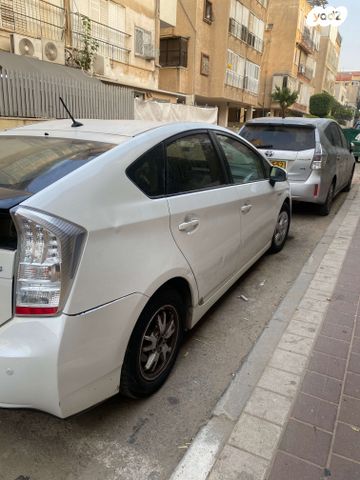 מודעת רכב טויוטה פריוס