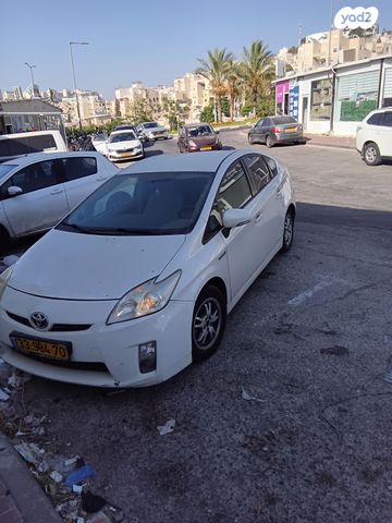 מודעת רכב טויוטה פריוס