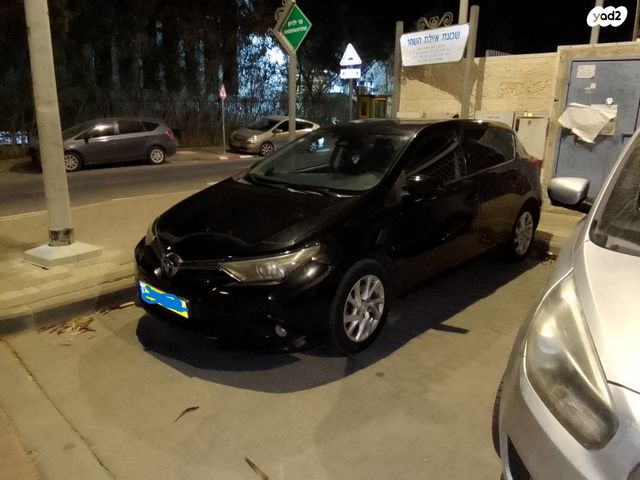 טויוטה אוריס