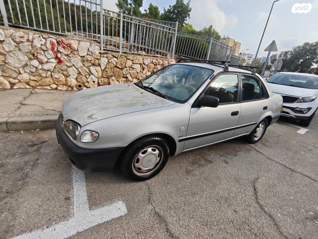 טויוטה קורולה